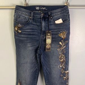 DG2 Diane Gilman embroidered jeans with rhinestones. Size 10. NWT